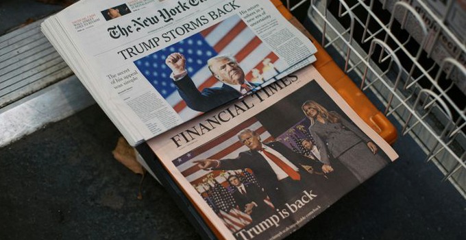 Tidningar vars förstasidor berättar att Trump är tillbaka.